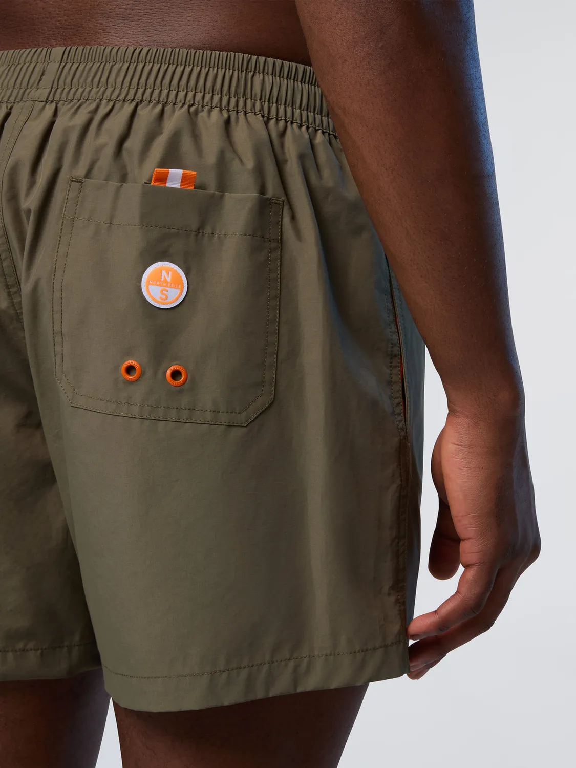 North Sails short bain imprimé vertical nylon recyclé