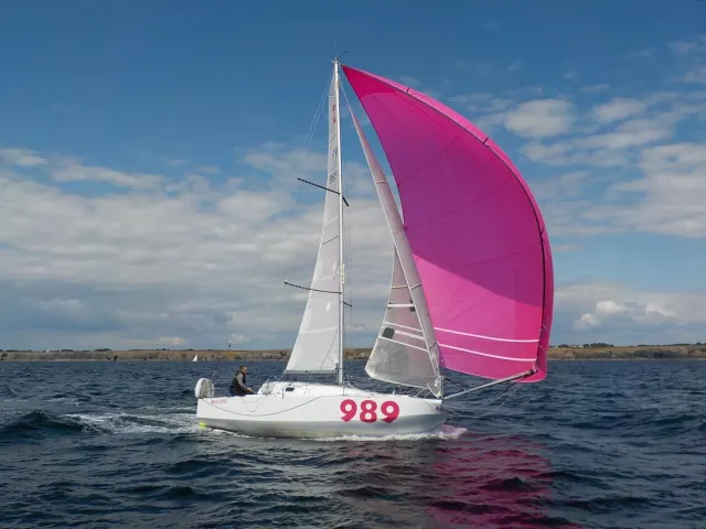 Ino Block écoute de spi Maxi 650 finitions pros